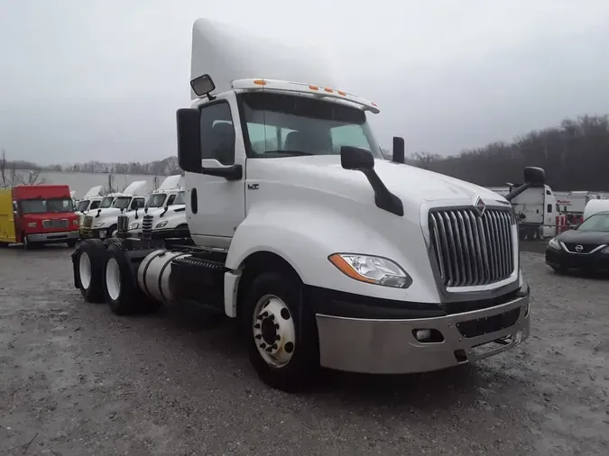 2019 NAVISTAR INTERNATIONAL LT625 DAYCAB T/A11f4d78494ca834953bb2402385bcf8c