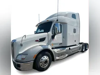 2022 Peterbilt 579