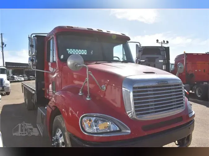 2003 FREIGHTLINER COLUMBIA 120