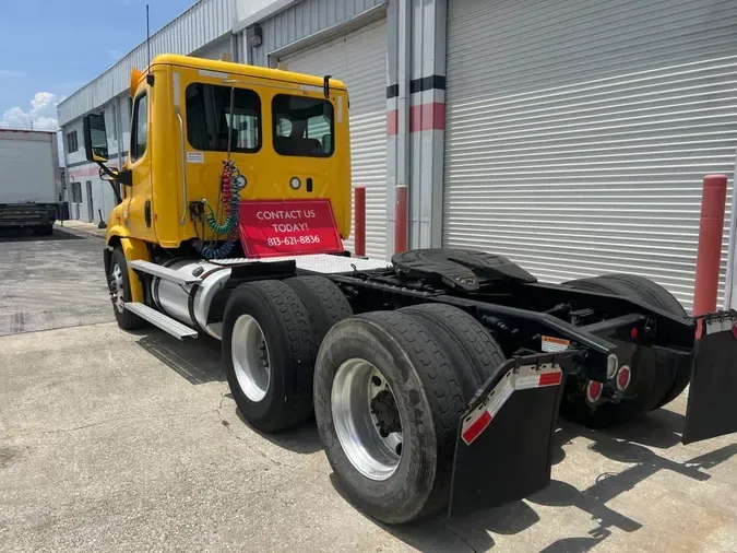 2019 FREIGHTLINER CASCADIA 113