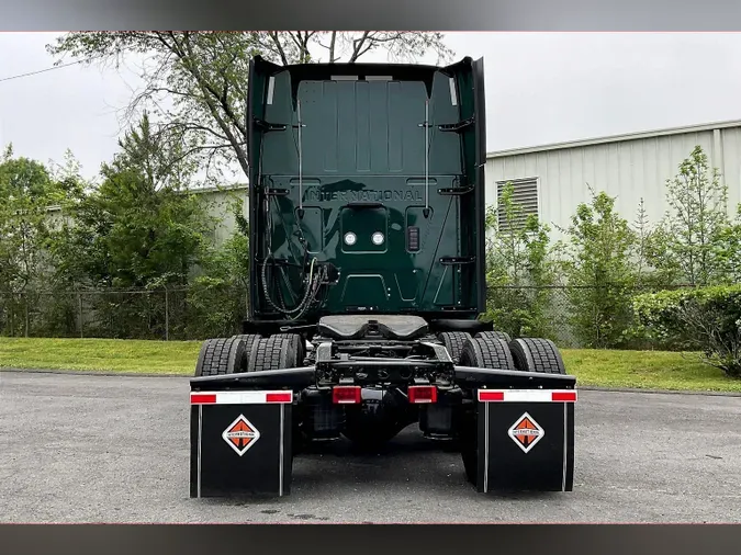 2022 INT LT625 6x4