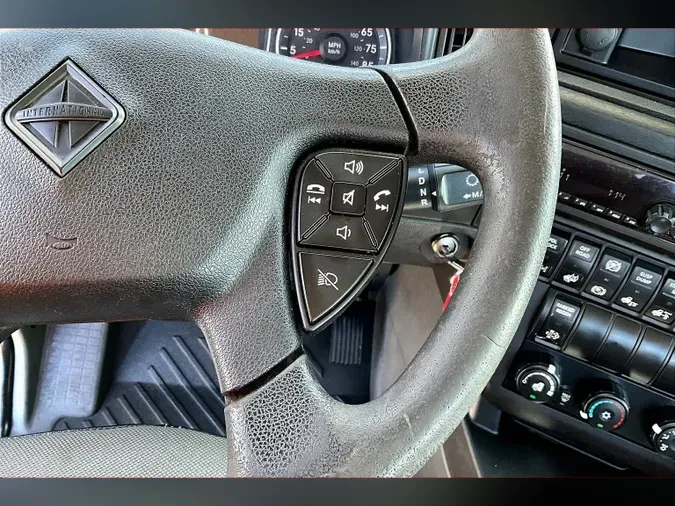 2019 INT LT625 6x4