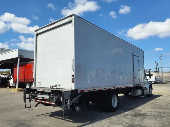 2018 FREIGHTLINER/MERCEDES M2 106