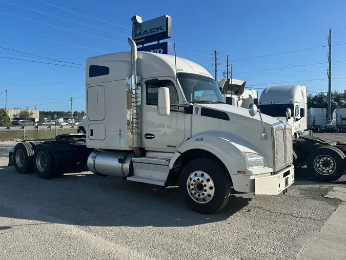 2020 Kenworth T800