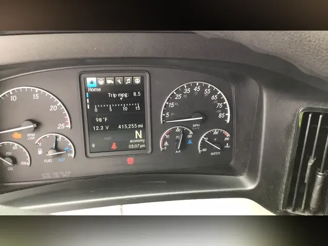 2022 Freightliner Cascadia 126