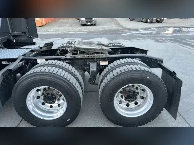 2023 Freightliner Cascadia 1261205e8488619fbb54b3e5dfb02187fb9