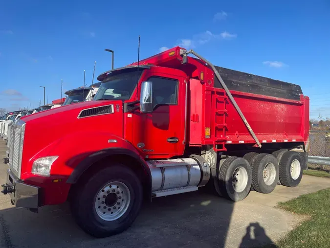 2022 Kenworth T880