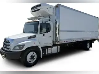 2020 Hino 268A