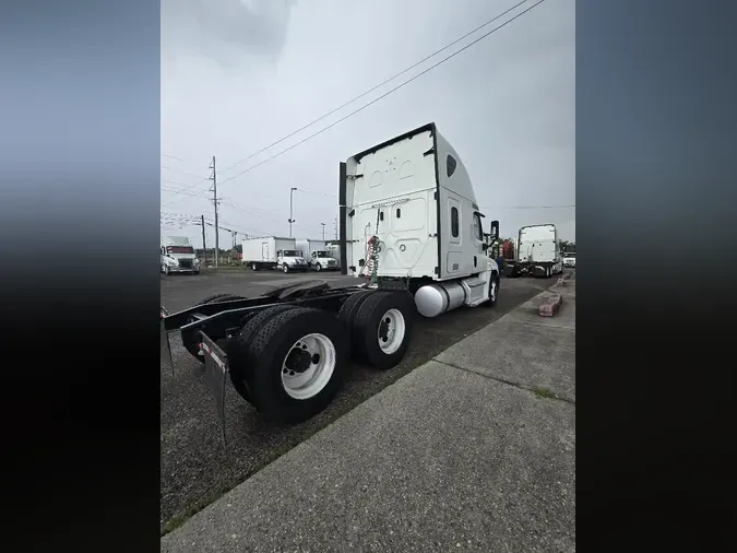 2019 FREIGHTLINER/MERCEDES CASCADIA 125