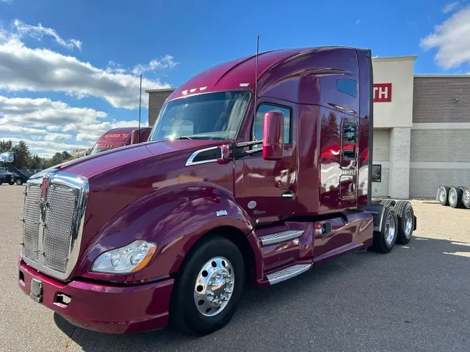 2022 Kenworth T68012119d3e4e2d16bd82ee2f60532a1cd2