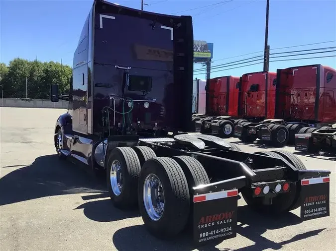 2022 KENWORTH T68012121ab4e2e1b3c22e74d881303674c8