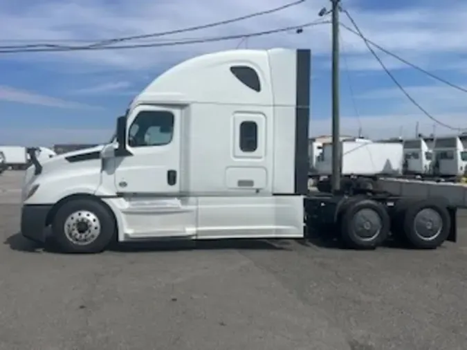 2020 FREIGHTLINER/MERCEDES NEW CASCADIA PX12664