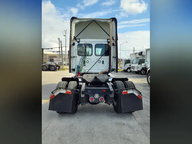 2019 FREIGHTLINER/MERCEDES CASCADIA 12512189024a306e1757168d4900c8de5f2