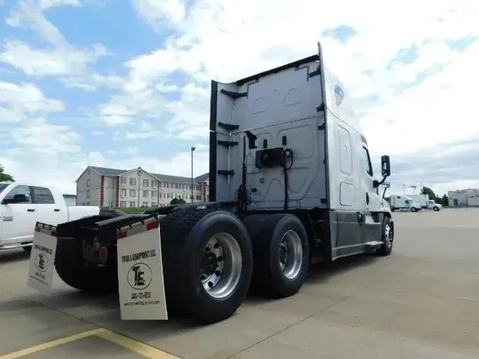 2019 Freightliner Cascadia 125