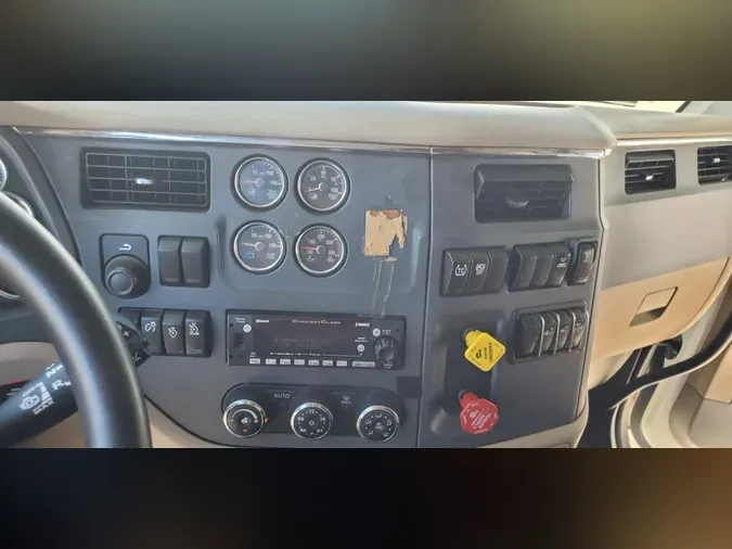 2022 Peterbilt 579