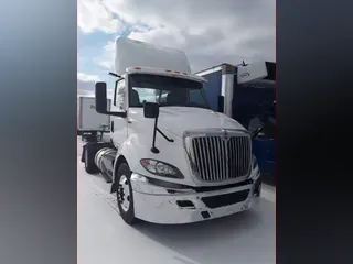 2019 NAVISTAR INTERNATIONAL RH613 DAYCAB S/A