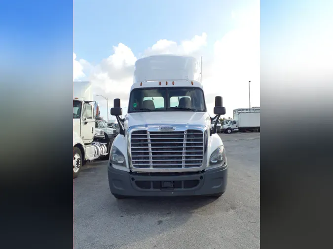 2018 FREIGHTLINER/MERCEDES CASCADIA 125