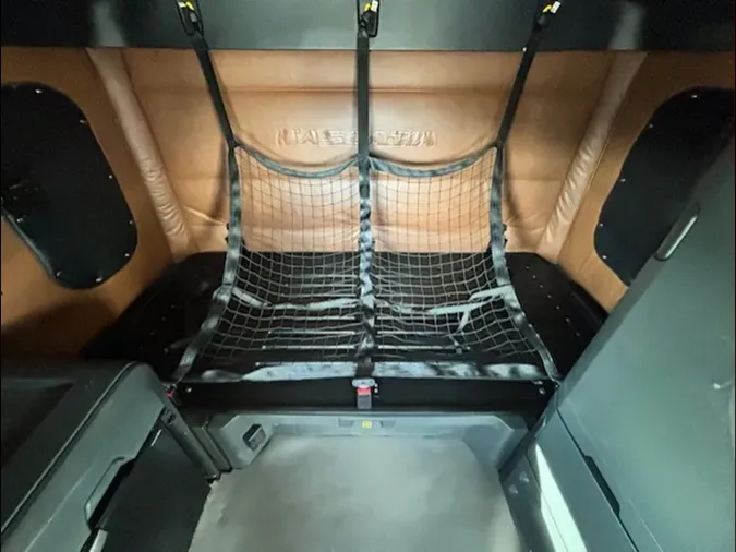 2022 Freightliner CA126SLP