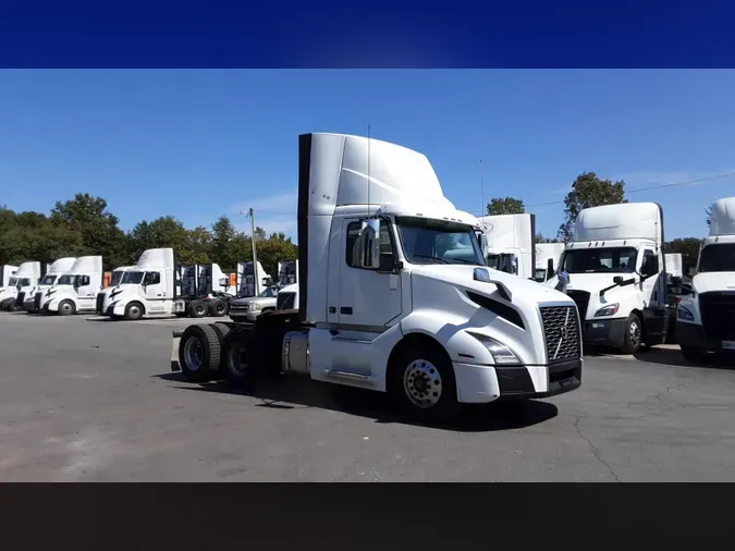 2018 Volvo VNL300