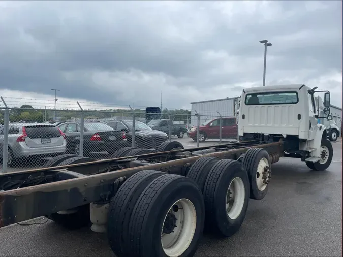 2020 Freightliner Business Class M2 106122c5928dcadde87ac5da3dd567f528d