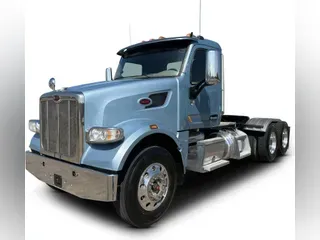 2021 Peterbilt 567