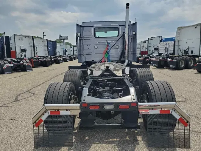 2024 VOLVO VNR62T300