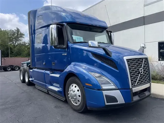 2019 VOLVO VNL760