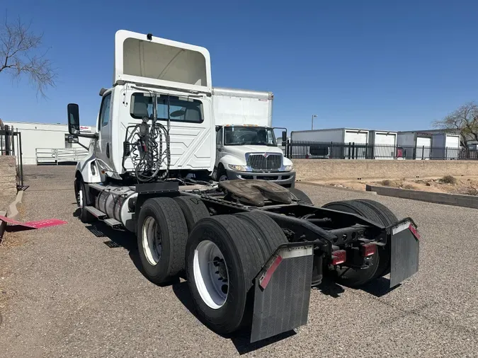 2019 NAVISTAR INTERNATIONAL LT625 DAYCAB T/A