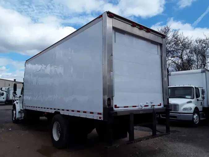 2017 FREIGHTLINER/MERCEDES M2 106