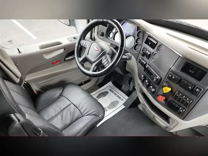 2020 PETERBILT 579