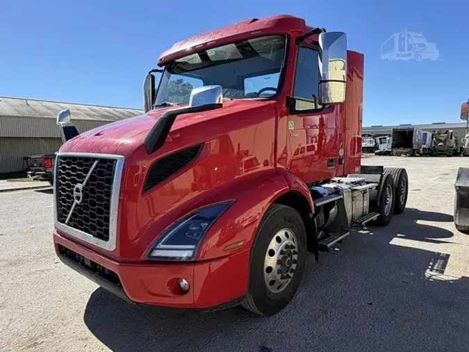 2023 VOLVO VNR64T3001236d6347fde85dfe38b8d1f9584b5f6