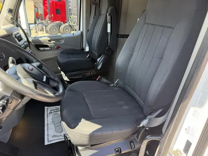 2022 Peterbilt 579