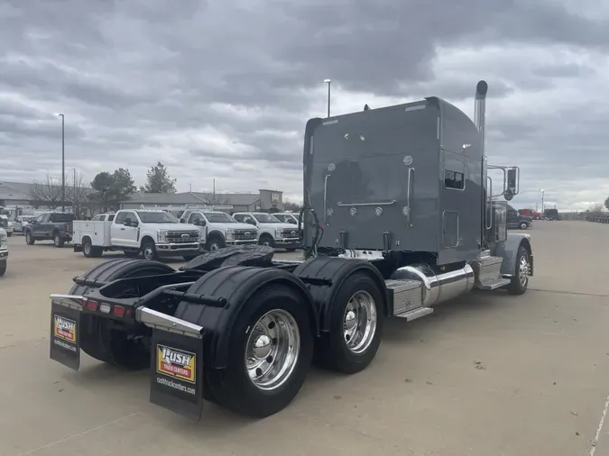 2024 Peterbilt 389