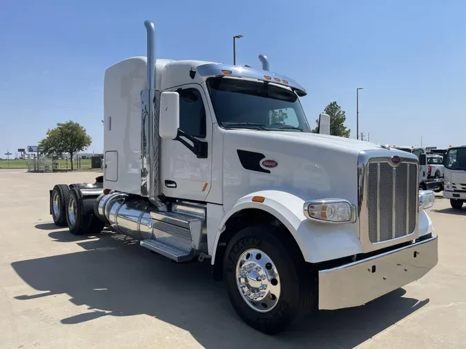 2020 Peterbilt 567