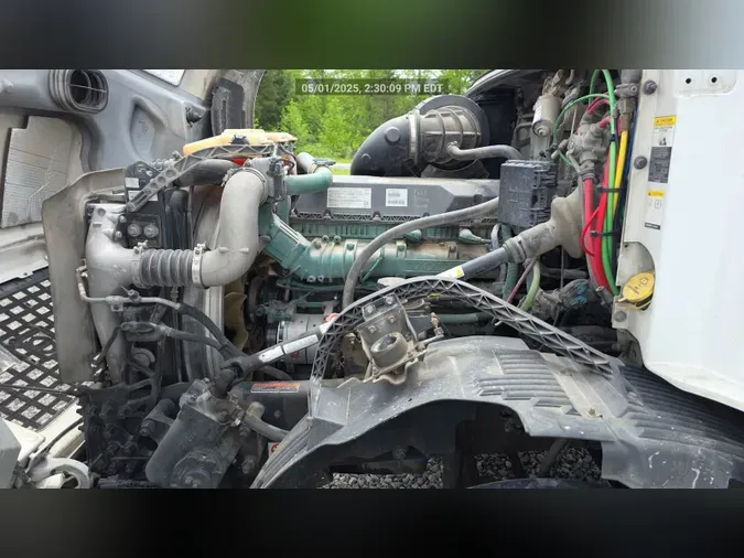 2018 Volvo VNL300
