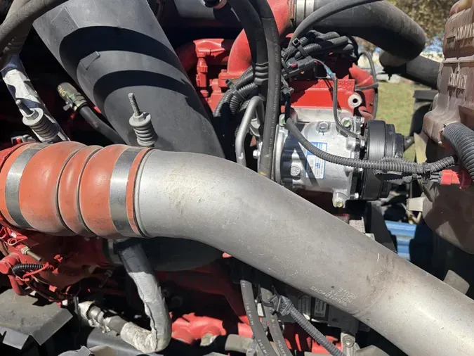 2022 International LT625