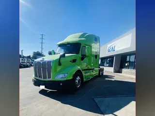 2022 Peterbilt 579