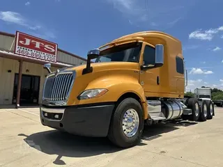 2020 INTERNATIONAL LT