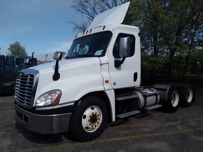 2017 FREIGHTLINER CASCADIA 1251246a5ee8a8ec73294d53d83fe1cbaf1