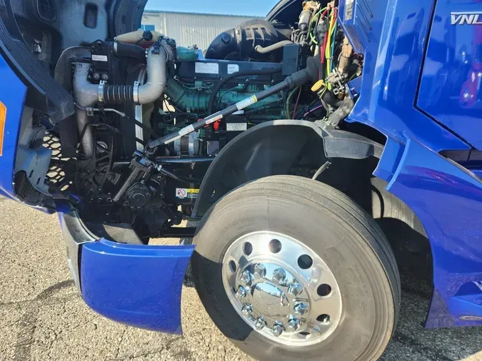 2020 VOLVO VNL760