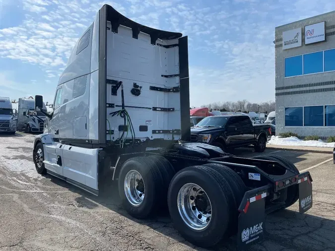 2026 MACK Pioneer 76" High Roof