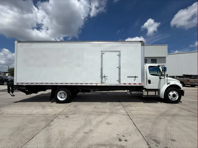 2019 Freightliner M2