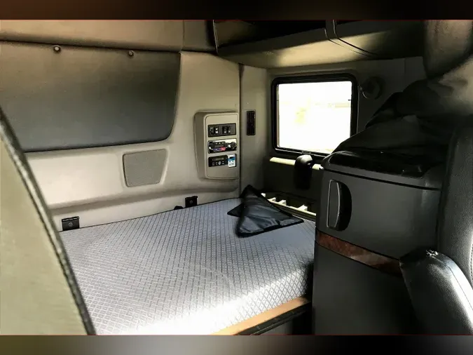 2021 INT LT625 6x4