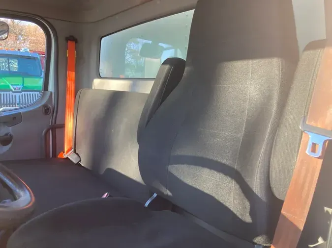 2017 FREIGHTLINER/MERCEDES M2 106
