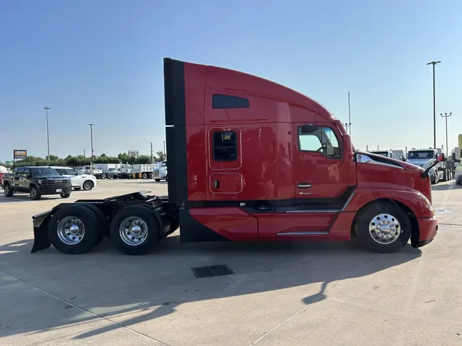 2024 Kenworth T680