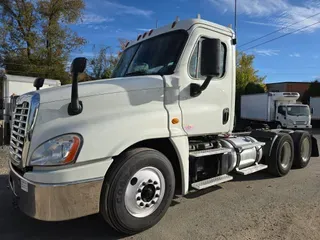 2018 FREIGHTLINER/MERCEDES CASCADIA 125