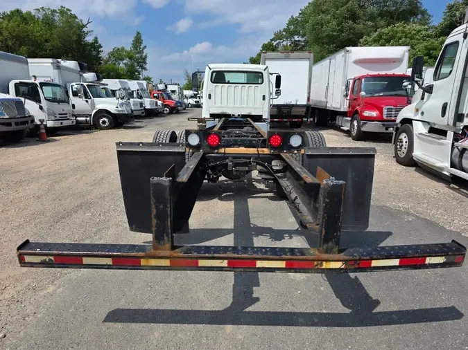2019 FREIGHTLINER M2 106