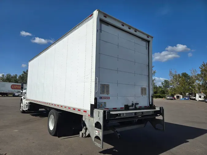 2019 FREIGHTLINER/MERCEDES M2 106