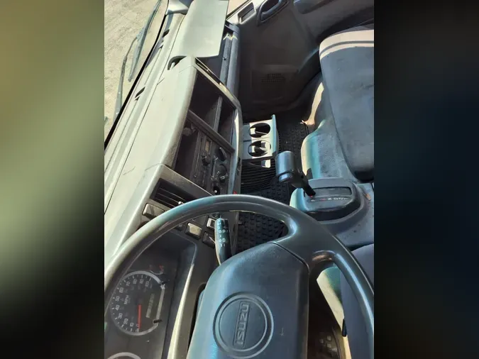 2014 ISUZU NPR HD