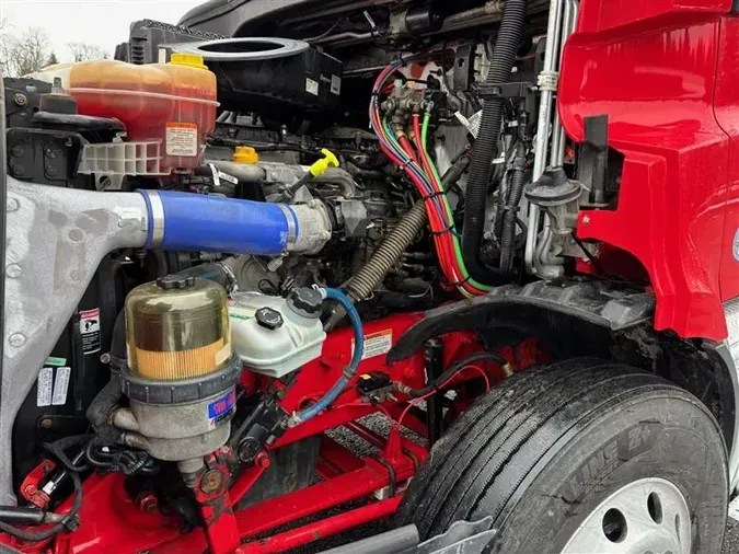 2020 FREIGHTLINER CA116